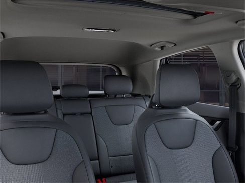 New 2025 Kia Niro EX Touring image 27