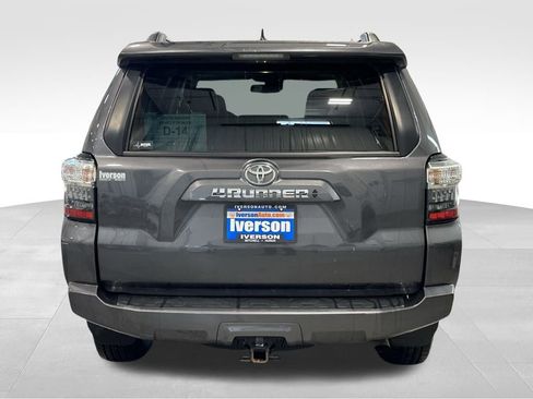 Used 2022 Toyota 4Runner SR5 Premium image 6