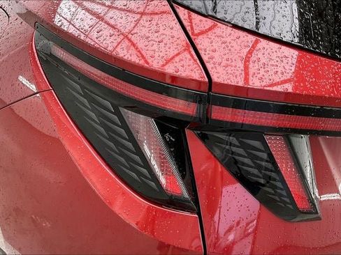 Used 2025 Hyundai Tucson SEL FWD image 17