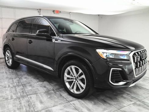 Used 2025 Audi Q7 3.0T Premium Plus AWD/4WD image 3