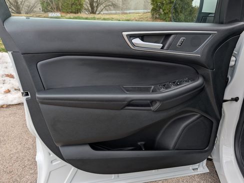 Used 2024 Ford Edge SEL w/ Convenience Package image 35