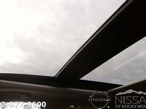 New 2026 Nissan Rogue Platinum w/ Platinum Premium Package AWD/4WD image 30