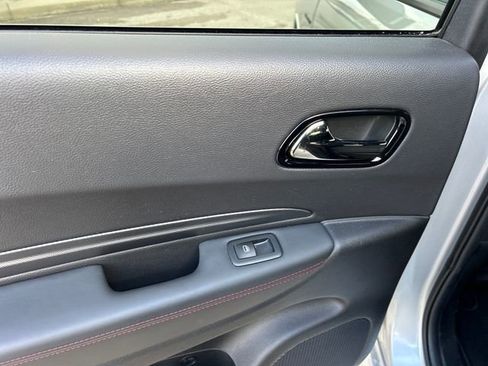 Used 2025 Dodge Durango R/T image 43