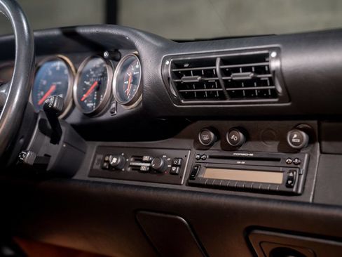 Used 1997 Porsche 911 Carrera S RWD image 19