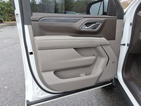 Certified 2023 GMC Yukon SLT w/ SLT Premium Package image 21