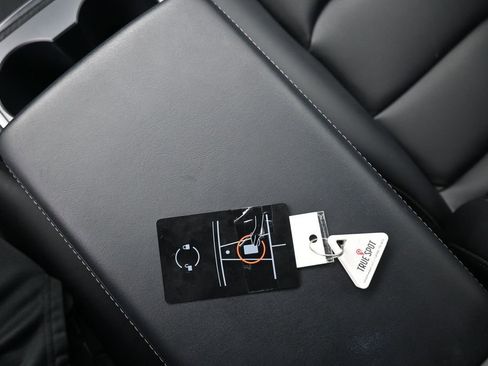 Used 2022 Tesla Model 3 Long Range AWD/4WD image 21