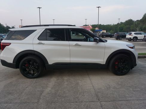 Used 2023 Ford Explorer ST w/ Equipment Group 401A AWD/4WD image 23