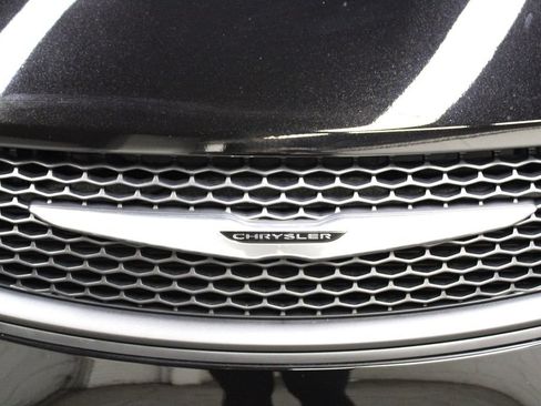 New 2026 Chrysler Voyager LX FWD image 32