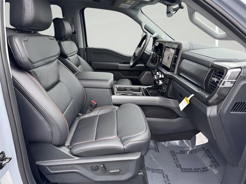New 2026 Ford F250 Lariat w/ Lariat Ultimate Package image 30