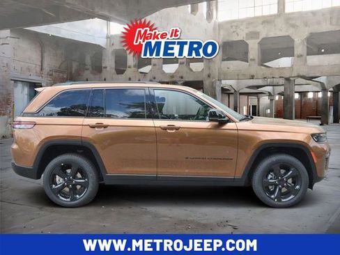 New 2026 Jeep Grand Cherokee Limited AWD/4WD image 1