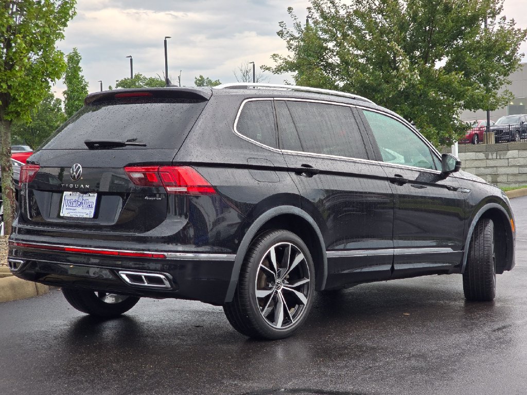 Used 2024 Volkswagen Tiguan SEL R-Line AWD/4WD image 26
