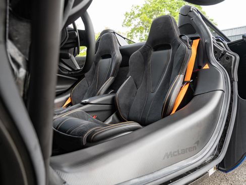Used 2020 McLaren 720S Luxury image 6