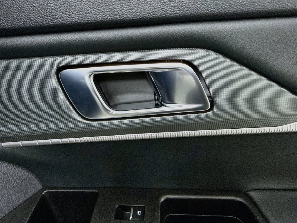 Used 2025 Ford Explorer ST-Line RWD image 48