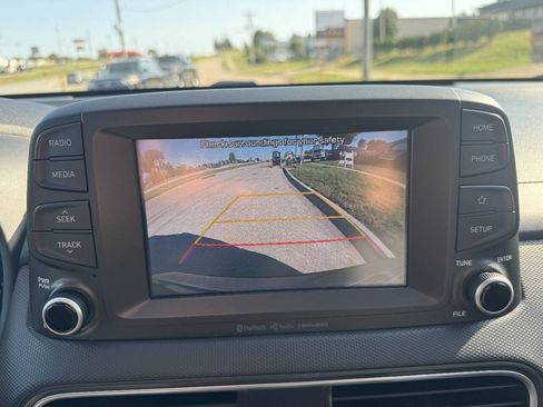 Used 2021 Hyundai Kona SEL AWD/4WD image 16