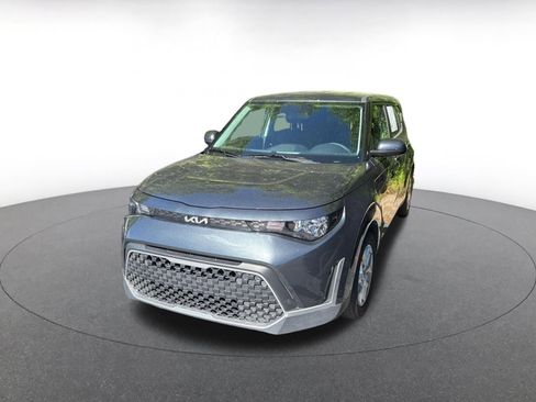 Used 2025 Kia Soul LX w/ LX Technology Package FWD image 7