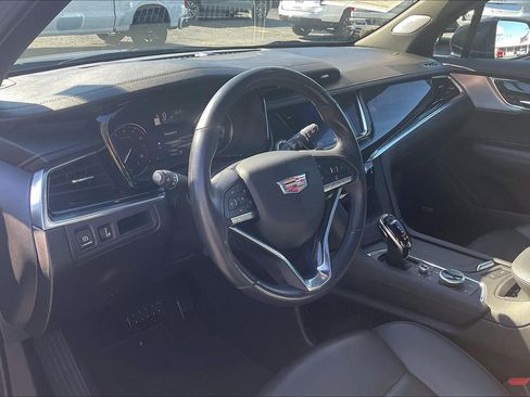 Used 2020 Cadillac XT6 Premium Luxury image 15