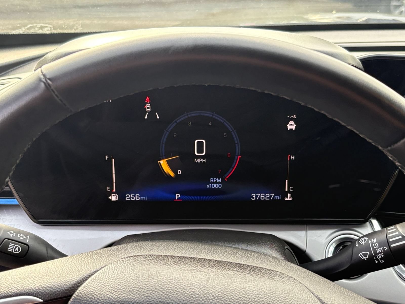 Used 2025 Chevrolet Trax LT w/ LT Convenience Package FWD image 40