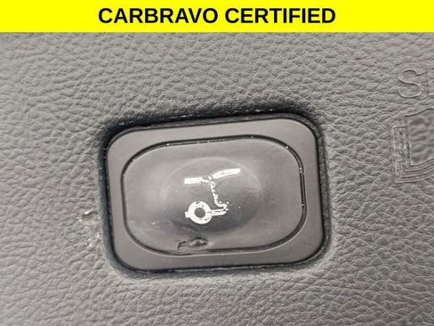 Used 2022 Ford Edge Titanium w/ Equipment Group 301A AWD/4WD image 30