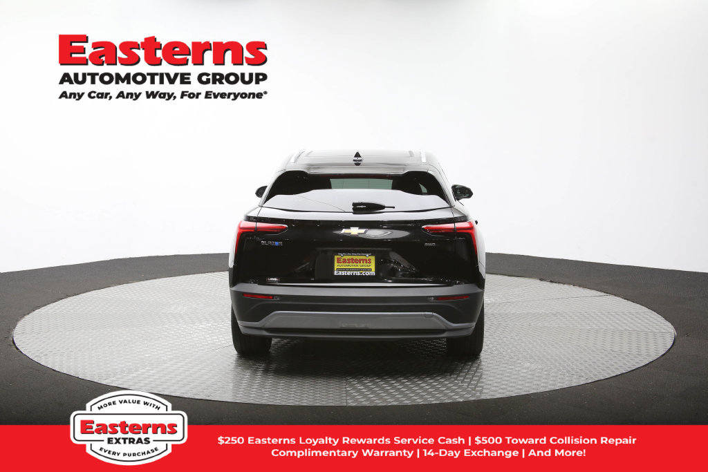 Used 2024 Chevrolet Blazer EV LT AWD/4WD image 37