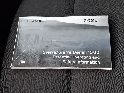 Used 2025 GMC Sierra 1500 Elevation AWD/4WD image 27