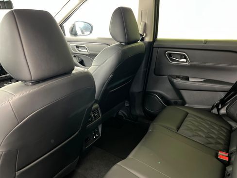 New 2026 Nissan Rogue Platinum w/ Platinum Premium Package AWD/4WD image 19