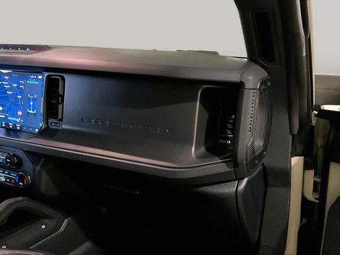 Used 2025 Ford Bronco Badlands AWD/4WD image 17