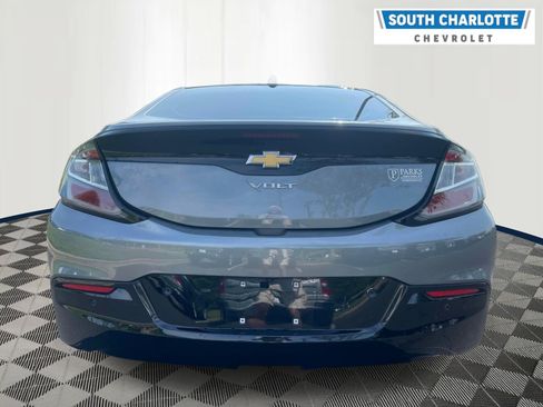 Used 2017 Chevrolet Volt Premier w/ Driver Confidence II Package FWD image 5