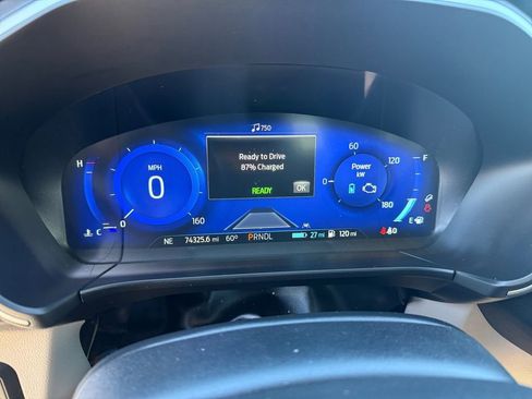 Used 2022 Ford Escape SEL w/ Technology Package image 18