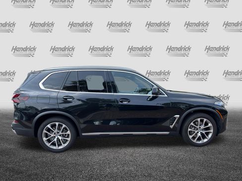 Used 2024 BMW X5 xDrive40i w/ Premium Package AWD/4WD image 11