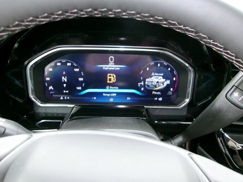 New 2026 Chevrolet Silverado 2500 ZR2 image 25