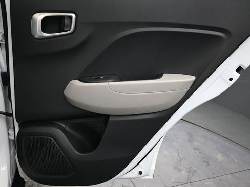 New 2026 Hyundai Venue SEL image 14