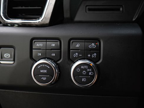 Used 2022 GMC Sierra 1500 Denali AWD/4WD image 28
