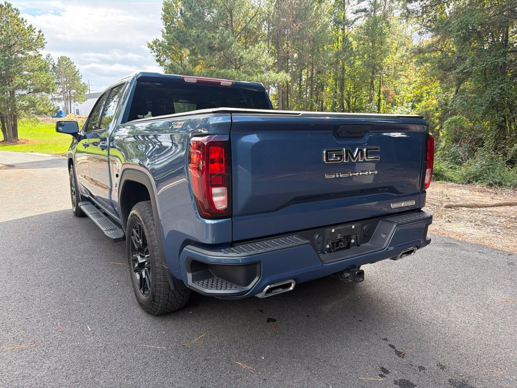 Used 2024 GMC Sierra 1500 Elevation w/ LPO, Elevation Black Package AWD/4WD image 8