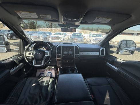 Used 2019 Ford F250 Lariat w/ Lariat Value Package image 24