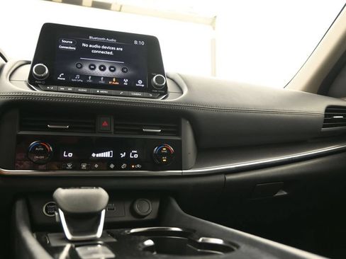 Used 2023 Nissan Rogue SV FWD image 15