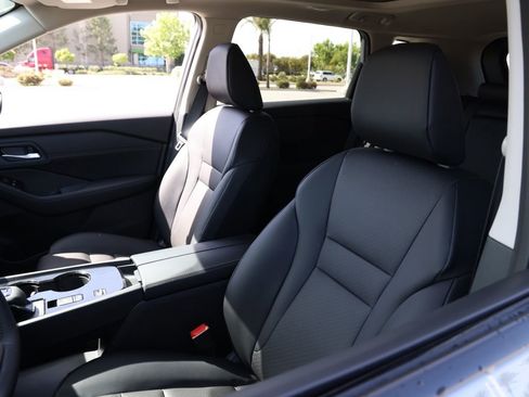 New 2026 Nissan Rogue SV image 15