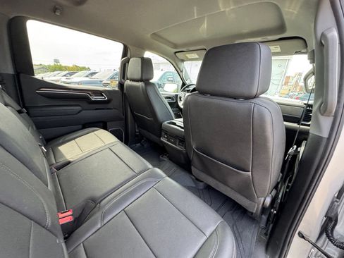 Used 2022 Chevrolet Silverado 1500 RST w/ Rally Edition AWD/4WD image 29