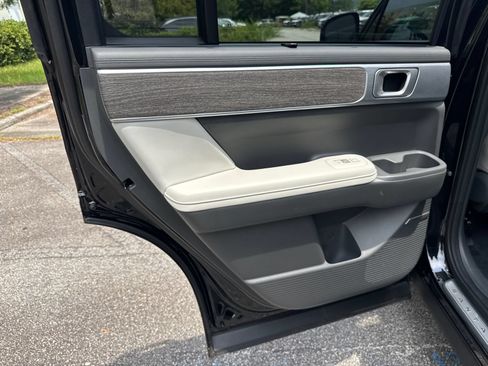 Used 2025 Hyundai Santa Fe Calligraphy FWD image 22