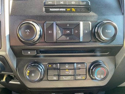 Used 2018 Ford F150 XLT w/ Trailer Tow Package image 14