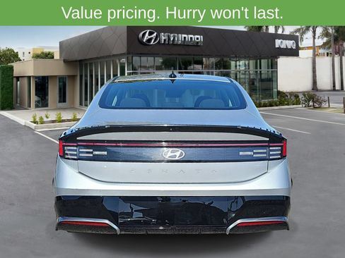 Used 2025 Hyundai Sonata SEL FWD image 4