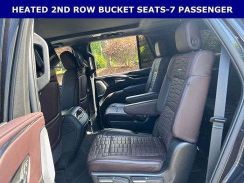 Used 2022 Cadillac Escalade Premium Luxury Platinum RWD image 8