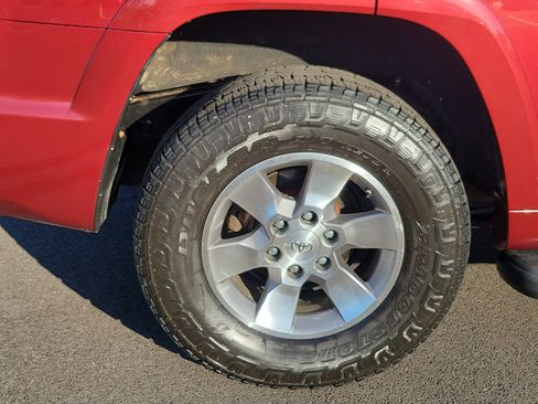 Used 2011 Toyota 4Runner SR5 image 5