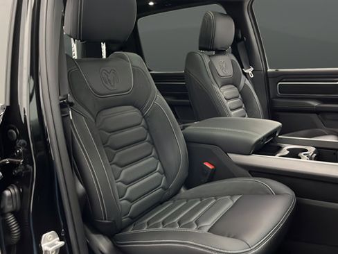 New 2026 RAM 1500 Big Horn AWD/4WD image 25