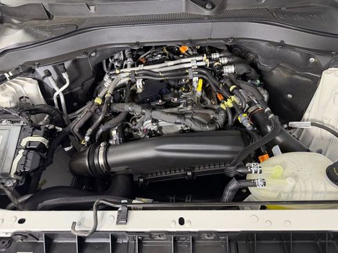 Used 2025 Ford Explorer Active RWD image 34