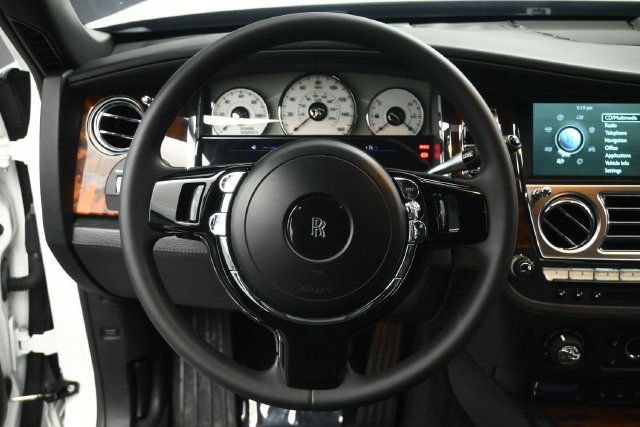 Used 2013 Rolls-Royce Ghost RWD image 34