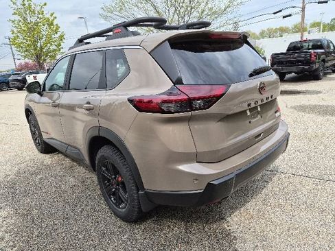 New 2026 Nissan Rogue SV w/ Rock Creek Premium Package AWD/4WD image 8