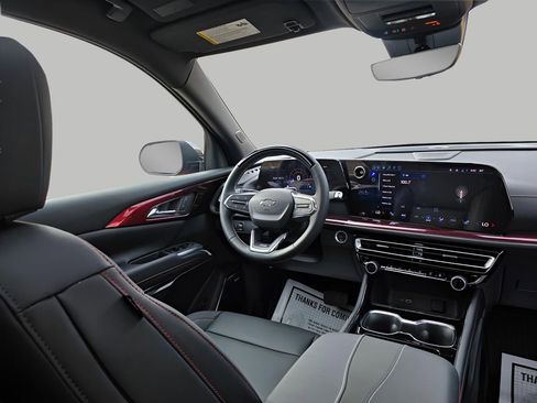 New 2026 Chevrolet Traverse Z71 w/ Enhanced Driving Package image 13