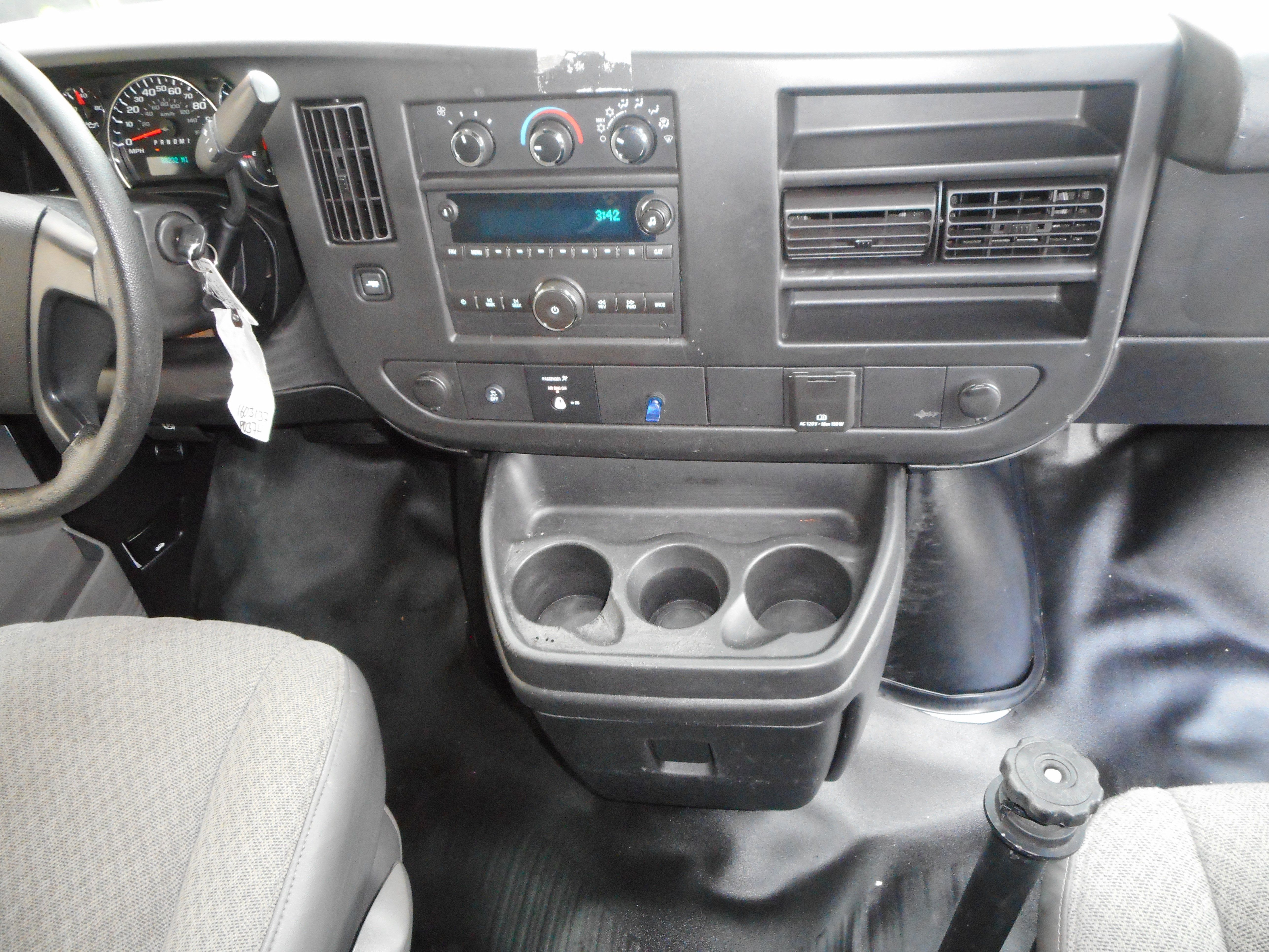 Used 2016 Chevrolet Express 2500 w/ Cold Climate Package RWD image 27
