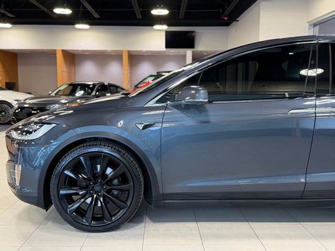 Used 2017 Tesla Model X 90D image 9