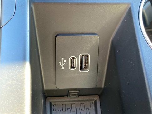 New 2026 Lincoln Nautilus Premier image 24